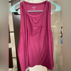 Old Navy Magenta Cloud 94 soft top